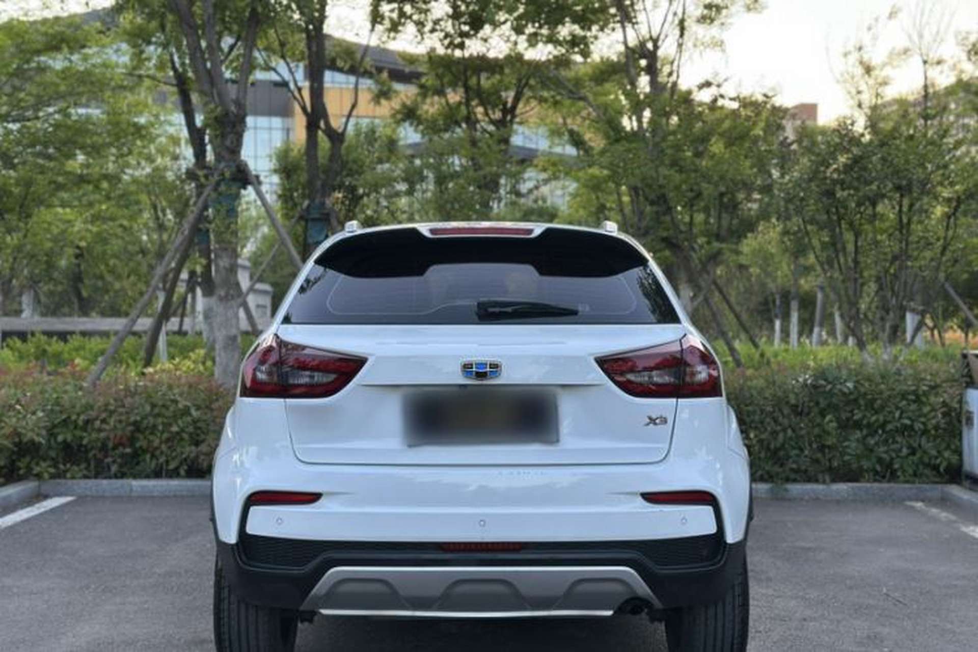 Used Geely Auto Vision X3 2020 1.5L CVT Elite Edition Exterior 4