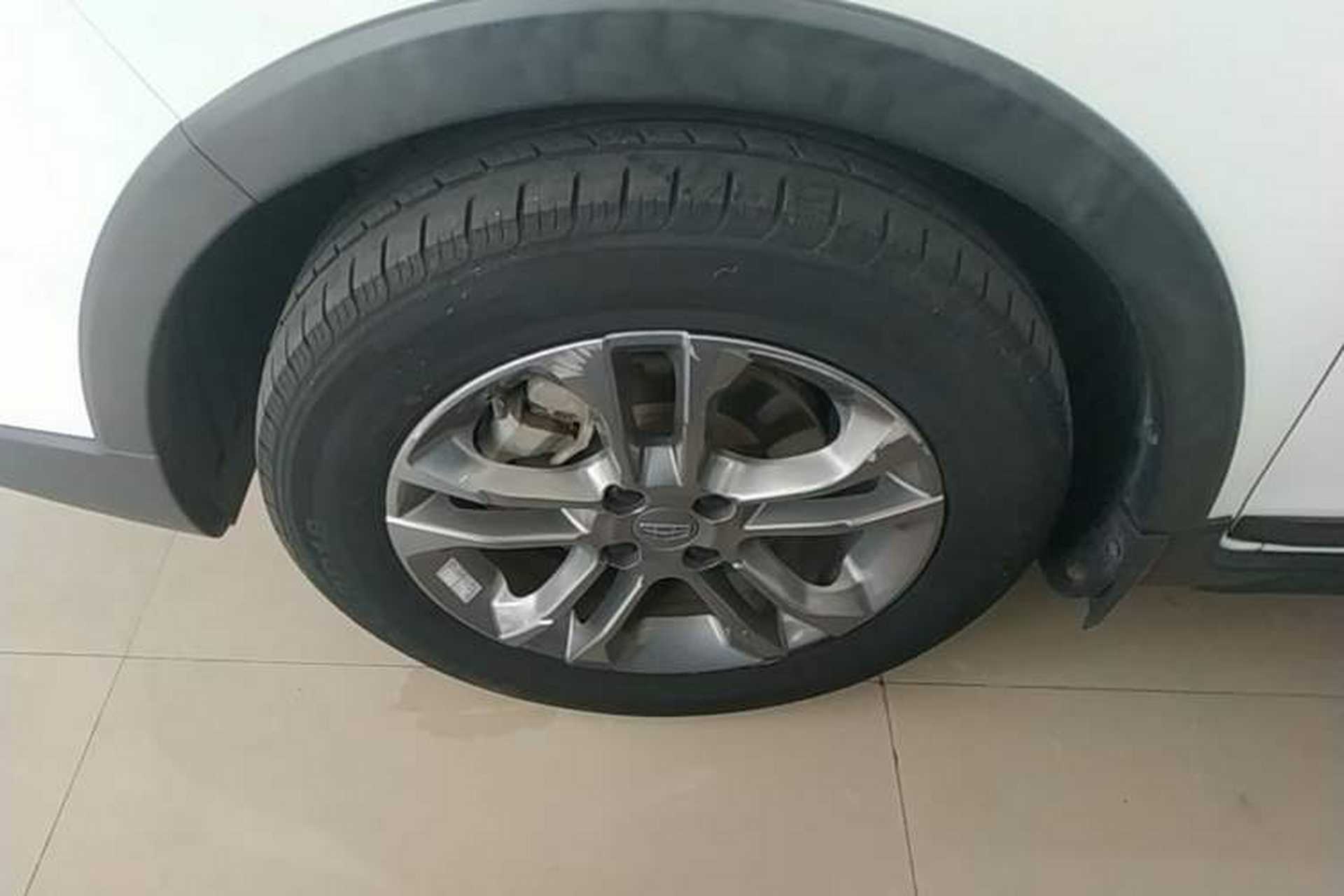 Used Geely Auto Vision X3 2020 1.5L CVT Elite Edition Exterior 4