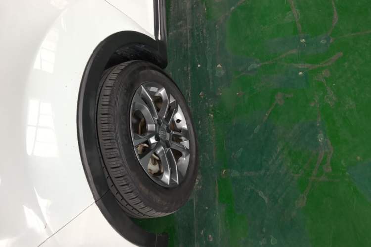 Used Geely Auto Vision X3 2020 1.5L CVT Elite Edition Exterior 4