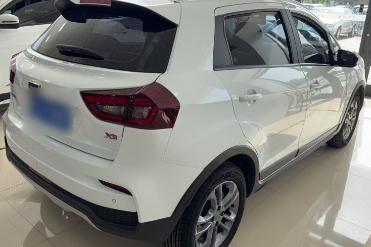 Used Geely Auto Vision X3 2020 1.5L CVT Luxury Model Exterior 4