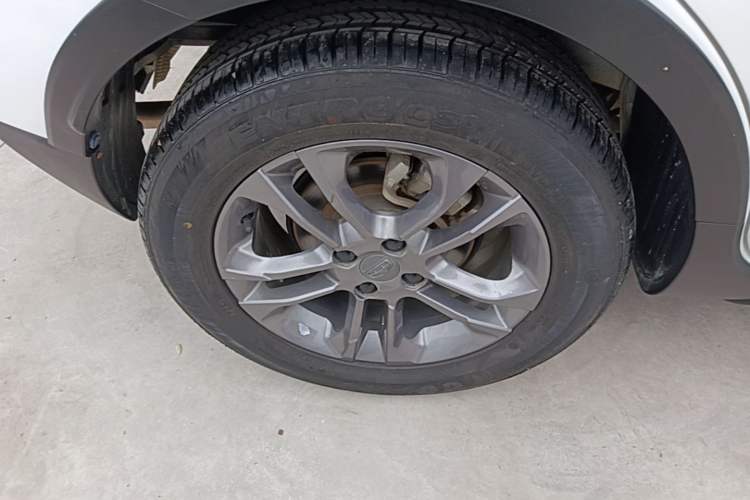 Used Geely Auto Vision X3 2020 1.5L CVT Luxury Model Exterior 5