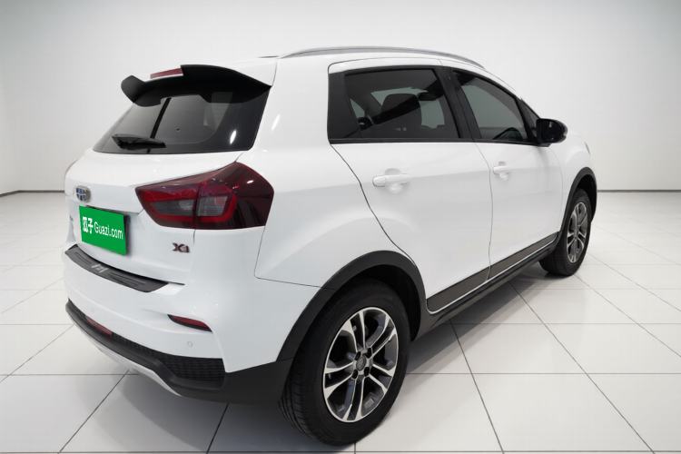 Used Geely Auto Vision X3 2020 1.5L Manual Elite Edition Exterior 5