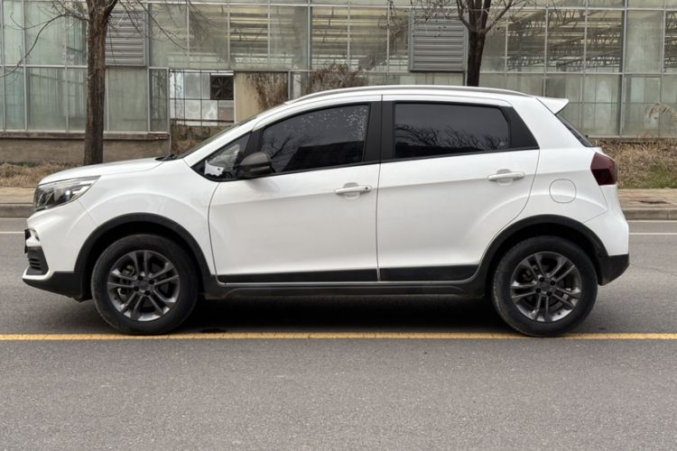 Used Geely Auto Vision X3 2020 1.5L Manual Elite Edition Exterior 5