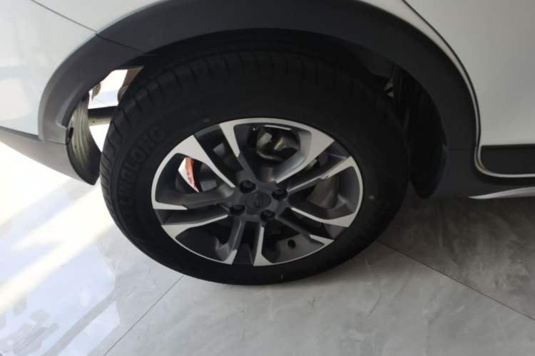 Used Geely Auto Vision X3 2020 1.5L CVT Luxury Model Exterior 5