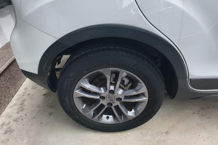 Used Geely Auto Vision X3 2020 1.5L CVT Elite Edition Exterior 5