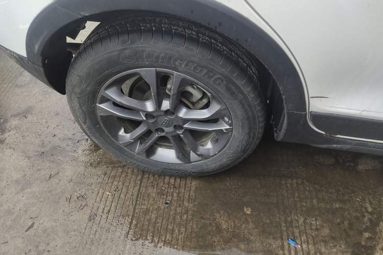 Used Geely Auto Vision X3 2020 1.5L CVT Elite Edition Exterior 5