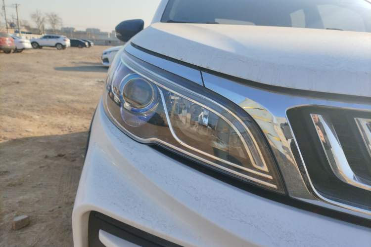 Used Geely Auto Vision X3 2020 1.5L Manual Elite Edition Exterior 6