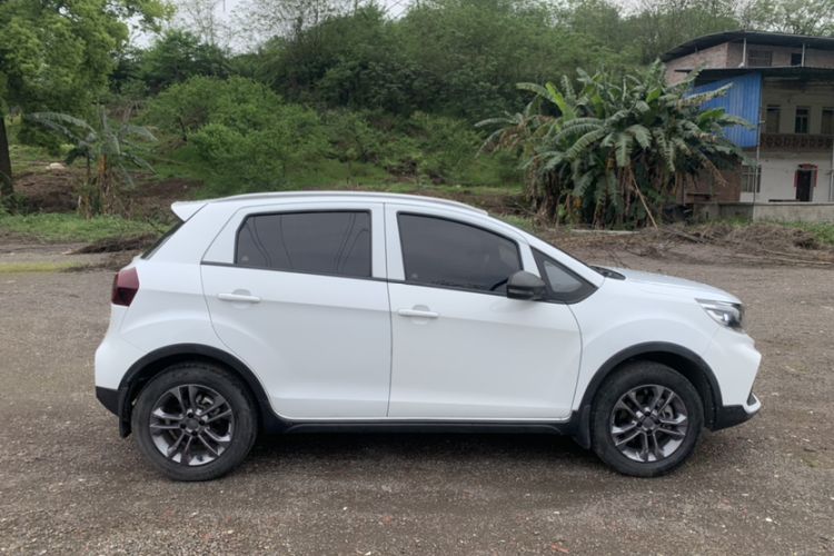 Used Geely Auto Vision X3 2020 1.5L Manual Happiness Edition Exterior 7