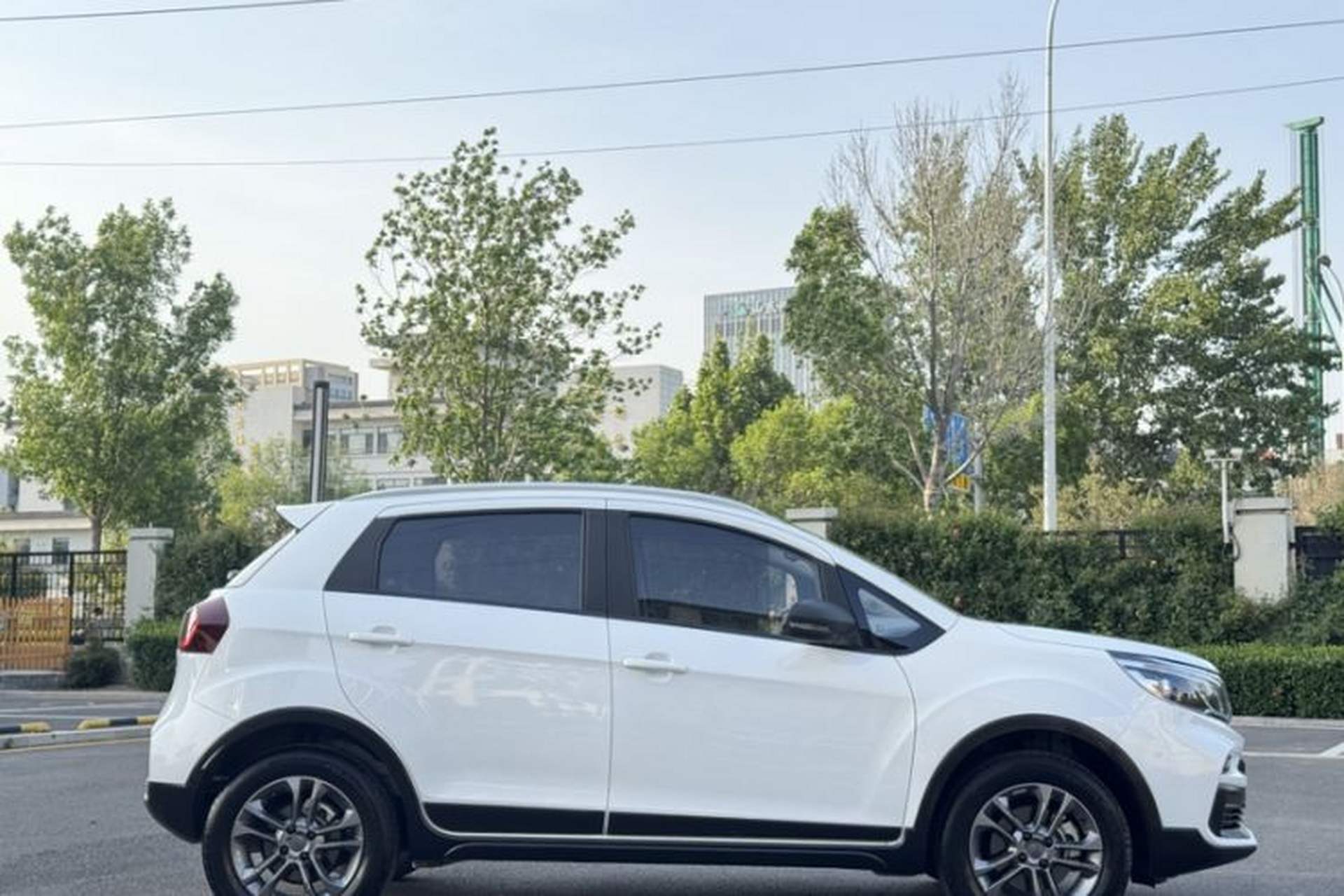 Used Geely Auto Vision X3 2020 1.5L CVT Elite Edition Exterior 7