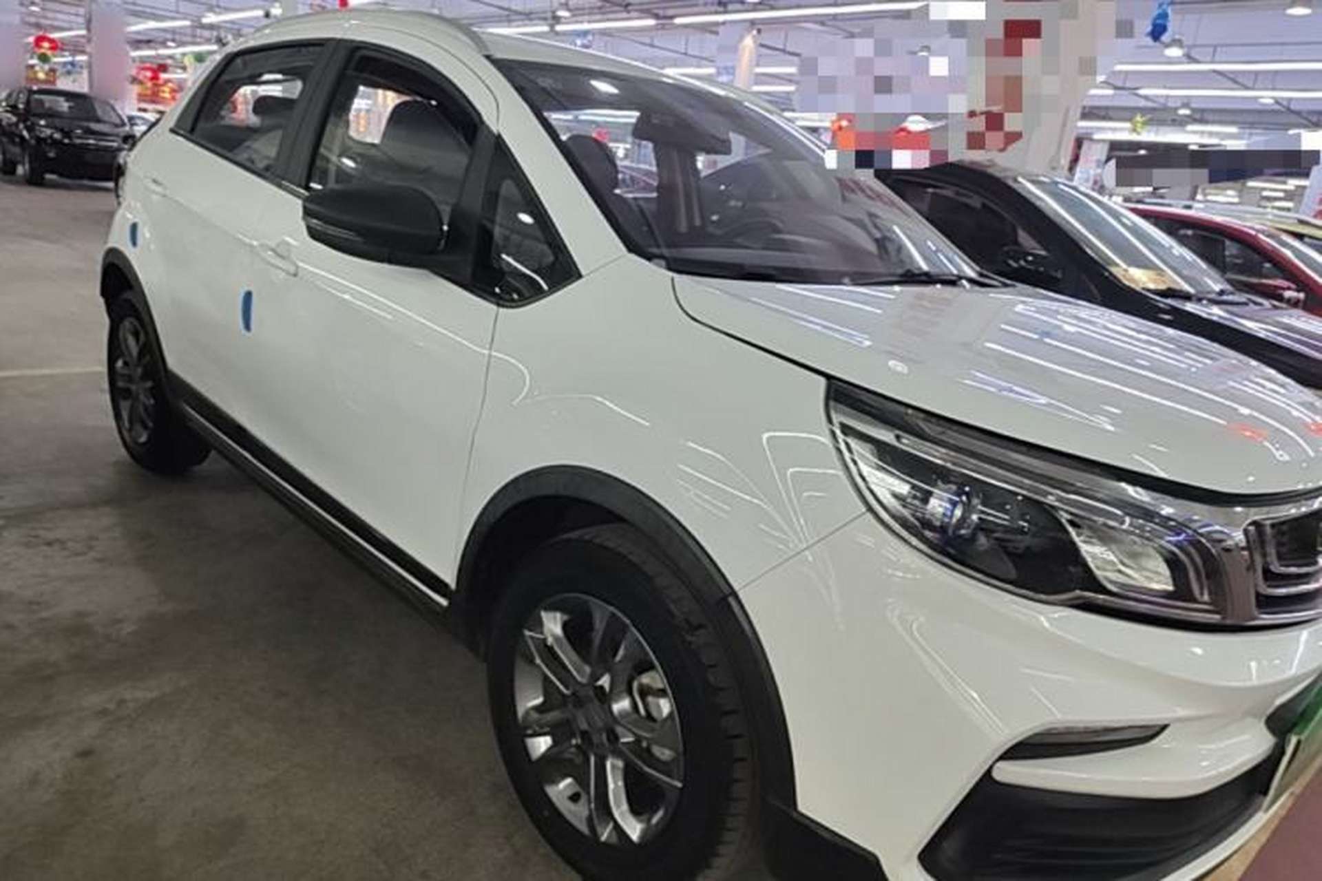 Used Geely Auto Vision X3 2020 1.5L CVT Elite Edition Front Right 45 Deg
