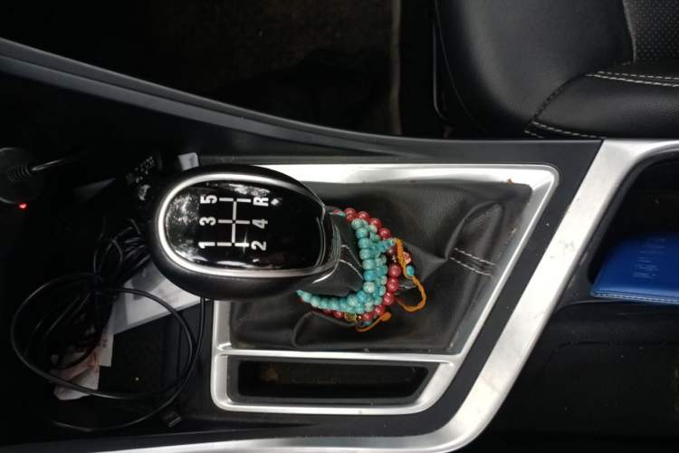 Used Geely Auto Vision X3 2020 1.5L Manual Elite Edition Gear Lever