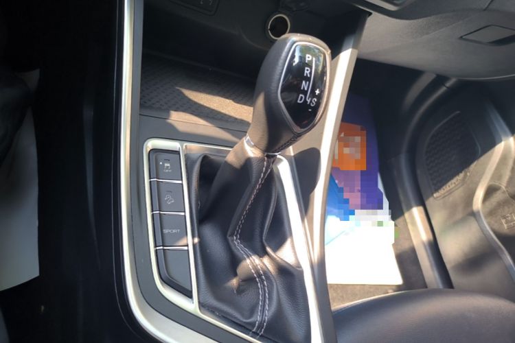 Used Geely Auto Vision X3 2020 1.5L CVT Luxury Model Gear Lever