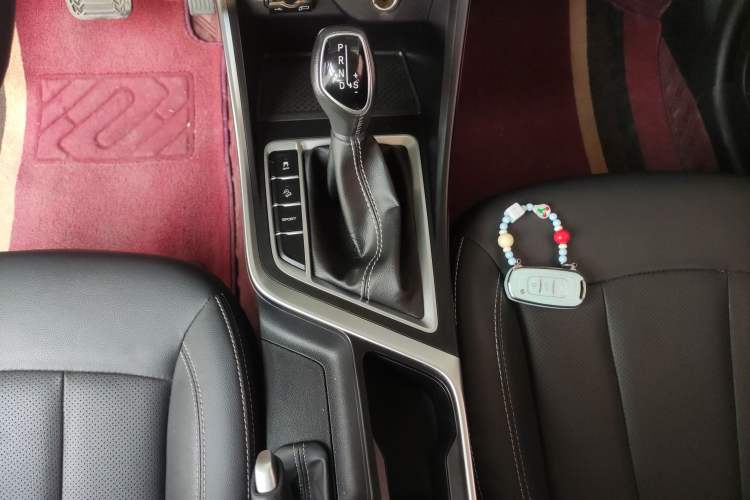 Used Geely Auto Vision X3 2020 1.5L CVT Luxury Model Gear Lever