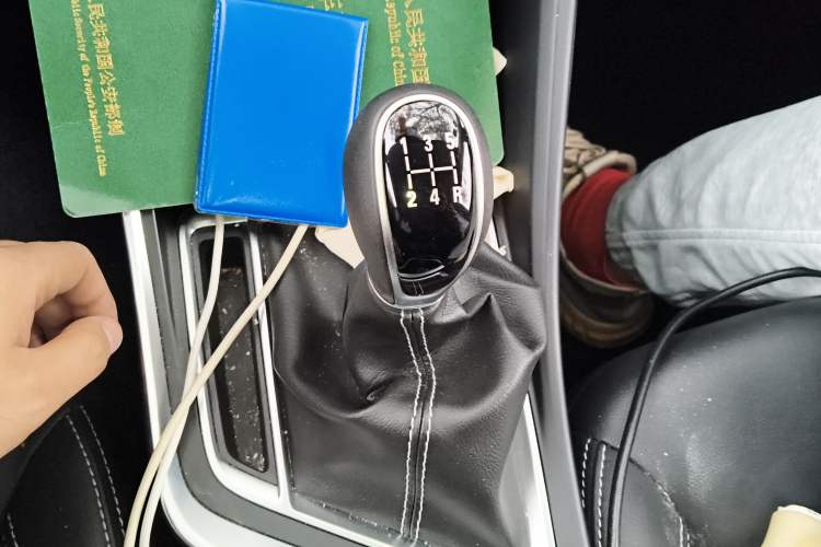 Used Geely Auto Vision X3 2020 1.5L Manual Elite Edition Gear Lever