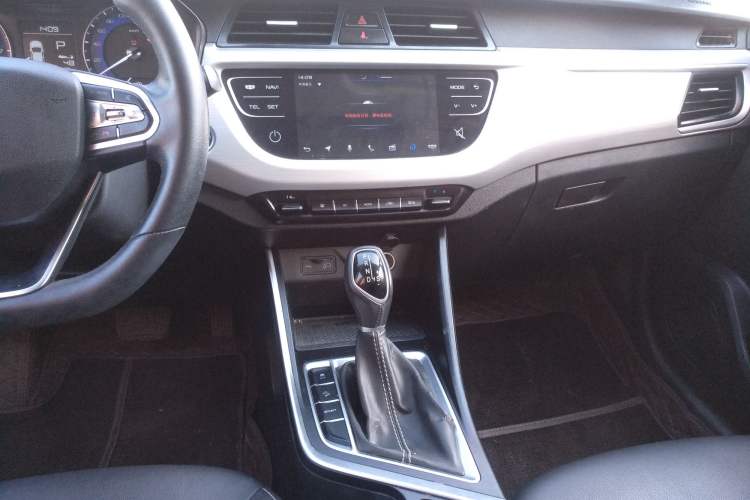 Used Geely Auto Vision X3 2020 1.5L CVT Luxury Model Gear Lever