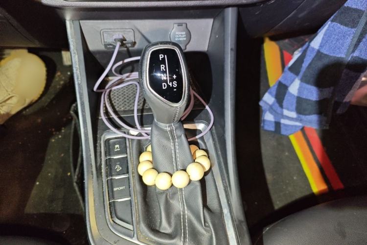Used Geely Auto Vision X3 2020 1.5L CVT Luxury Model Gear Lever