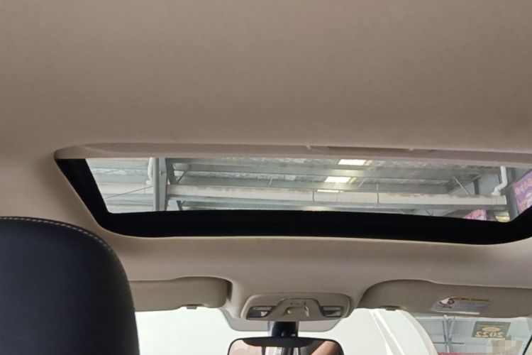 Used Geely Auto Vision X3 2020 1.5L CVT Luxury Model Headliner