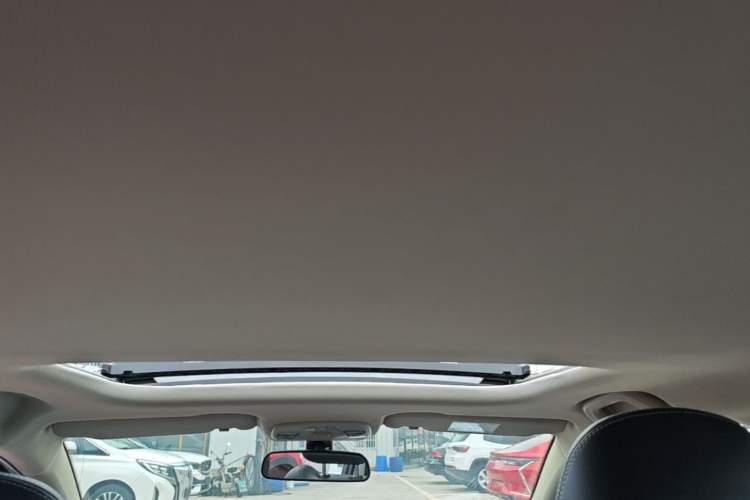 Used Geely Auto Vision X3 2020 1.5L CVT Luxury Model Headliner