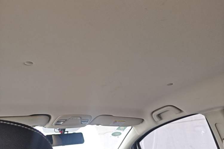 Used Geely Auto Vision X3 2020 1.5L Manual Elite Edition Headliner