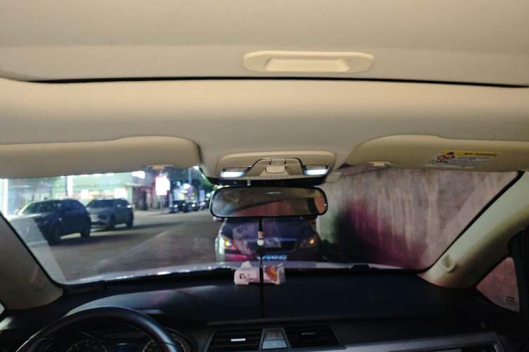 Used Geely Auto Vision X3 2020 1.5L CVT Luxury Model Headliner