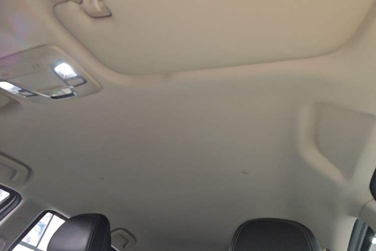 Used Geely Auto Vision X3 2020 1.5L CVT Elite Edition Headliner