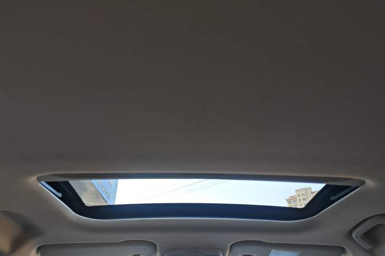 Used Geely Auto Vision X3 2020 1.5L CVT Luxury Model Headliner