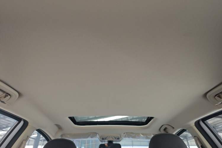 Used Geely Auto Vision X3 2020 1.5L CVT Luxury Model Headliner