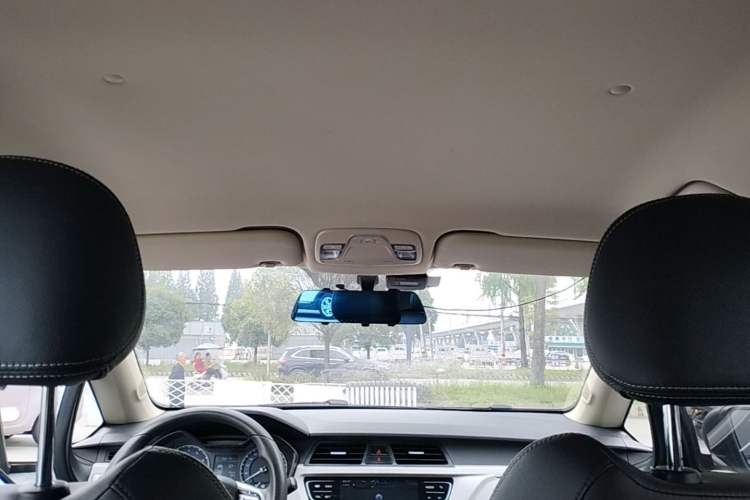 Used Geely Auto Vision X3 2020 1.5L CVT Elite Edition Headliner