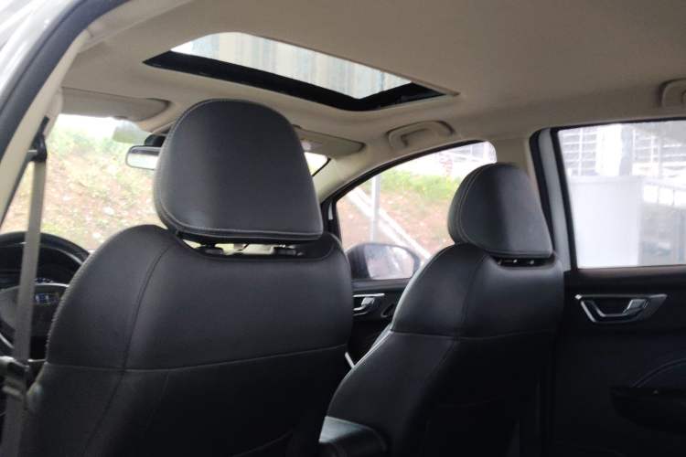 Used Geely Auto Vision X3 2020 1.5L CVT Luxury Model Headliner