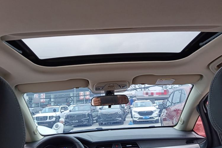 Used Geely Auto Vision X3 2020 1.5L CVT Luxury Model Headliner