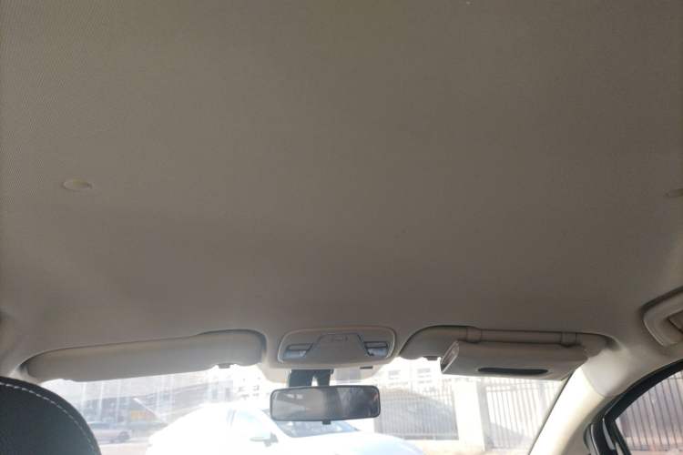 Used Geely Auto Vision X3 2020 1.5L Manual Elite Edition Headliner