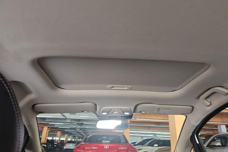 Used Geely Auto Vision X3 2020 1.5L CVT Luxury Model Headliner
