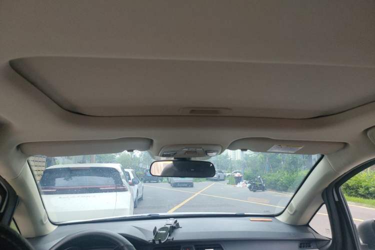 Used Geely Auto Vision X3 2020 1.5L CVT Luxury Model Headliner
