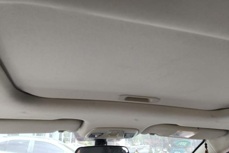 Used Geely Auto Vision X3 2020 1.5L CVT Luxury Model Headliner