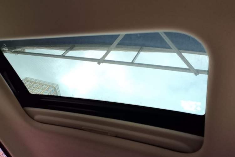 Used Geely Auto Vision X3 2020 1.5L CVT Luxury Model Headliner