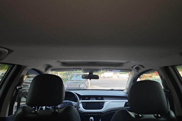 Used Geely Auto Vision X3 2020 1.5L CVT Luxury Model Headliner