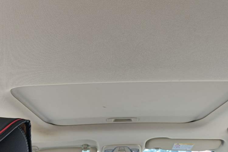 Used Geely Auto Vision X3 2020 1.5L CVT Luxury Model Headliner