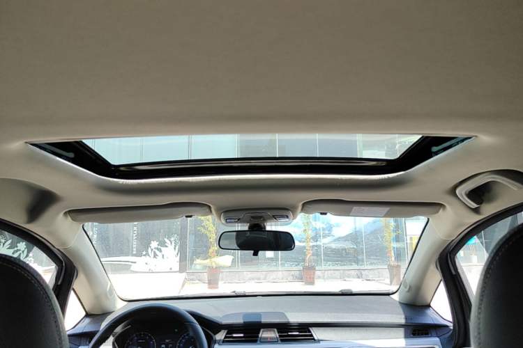 Used Geely Auto Vision X3 2020 1.5L CVT Luxury Model Headliner