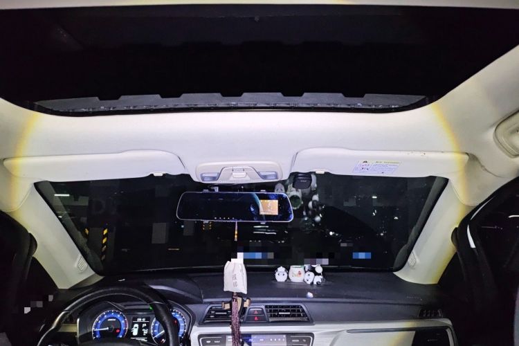 Used Geely Auto Vision X3 2020 1.5L CVT Luxury Model Headliner