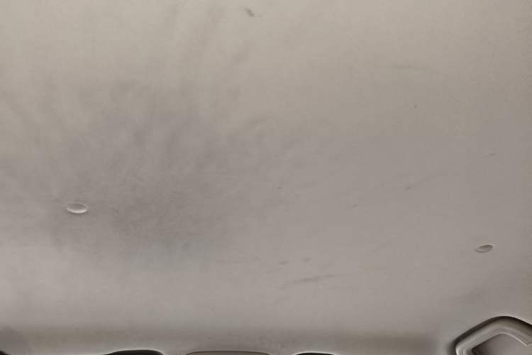 Used Geely Auto Vision X3 2020 1.5L Manual Elite Edition Headliner