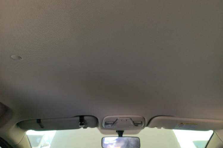 Used Geely Auto Vision X3 2020 1.5L Manual Elite Edition Headliner
