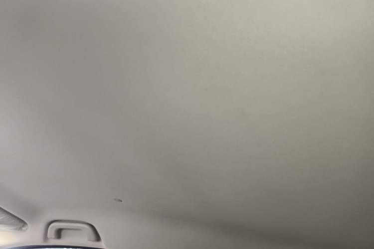 Used Geely Auto Vision X3 2020 1.5L Manual Elite Edition Headliner
