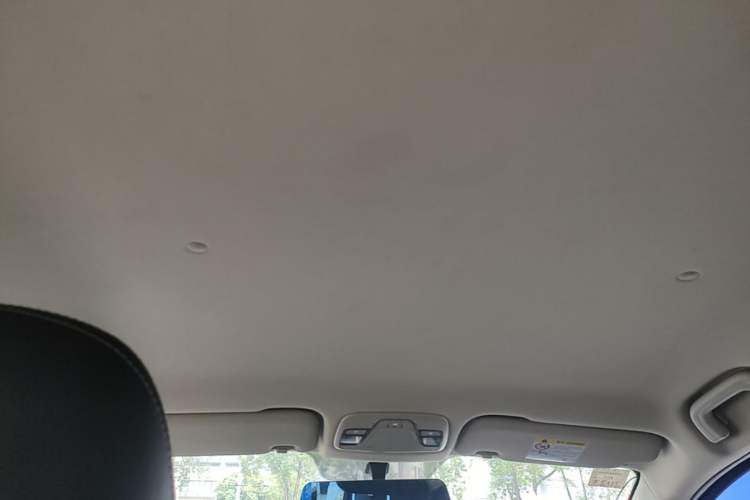 Used Geely Auto Vision X3 2020 1.5L Manual Elite Edition Headliner