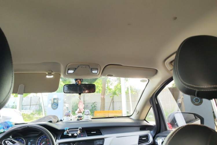 Used Geely Auto Vision X3 2020 1.5L Manual Elite Edition Headliner