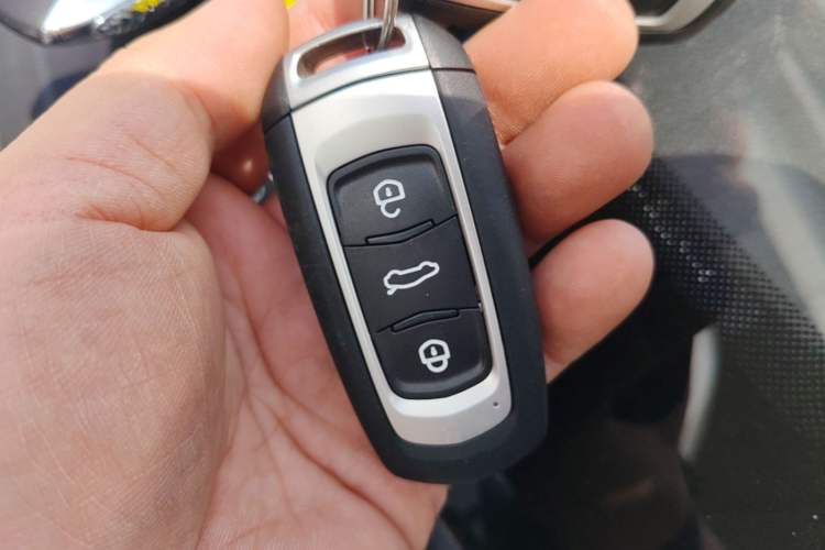 Used Geely Auto Vision X3 2020 1.5L CVT Elite Edition Interior 1