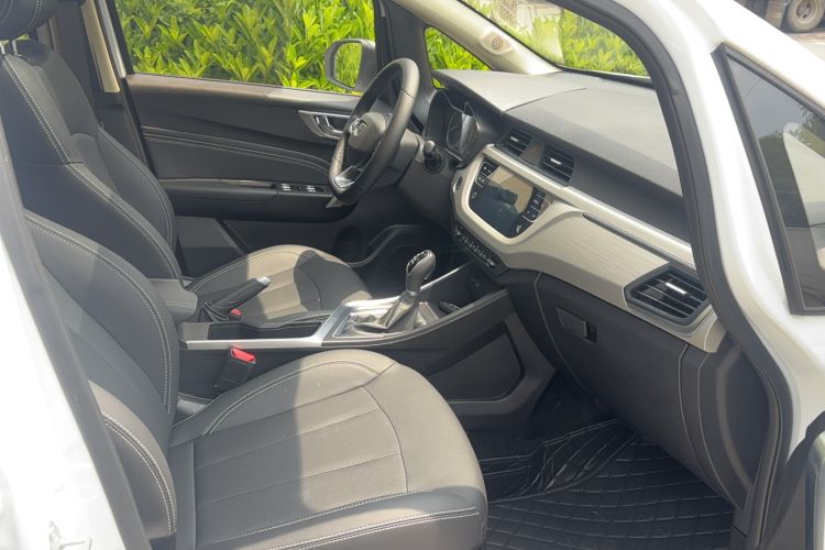 Used Geely Auto Vision X3 2020 1.5L CVT Luxury Model Interior 1