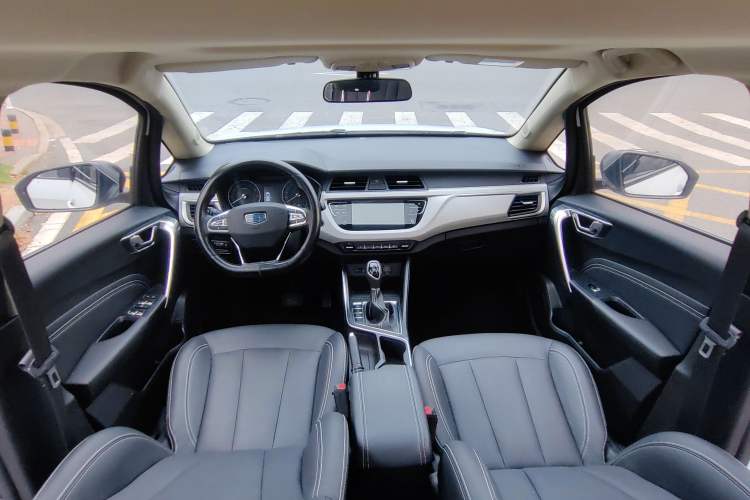 Used Geely Auto Vision X3 2020 1.5L CVT Luxury Model Interior 1