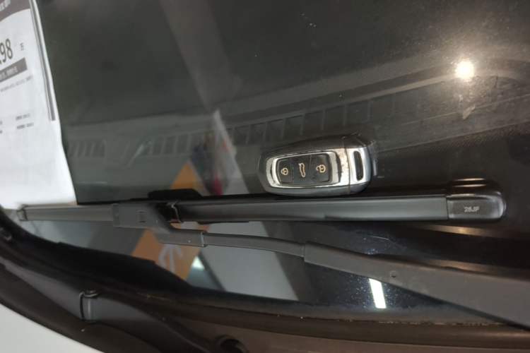 Used Geely Auto Vision X3 2020 1.5L CVT Elite Edition Interior 1