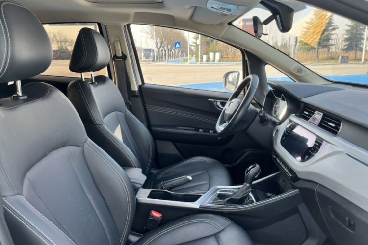 Used Geely Auto Vision X3 2020 1.5L CVT Luxury Model Interior 1