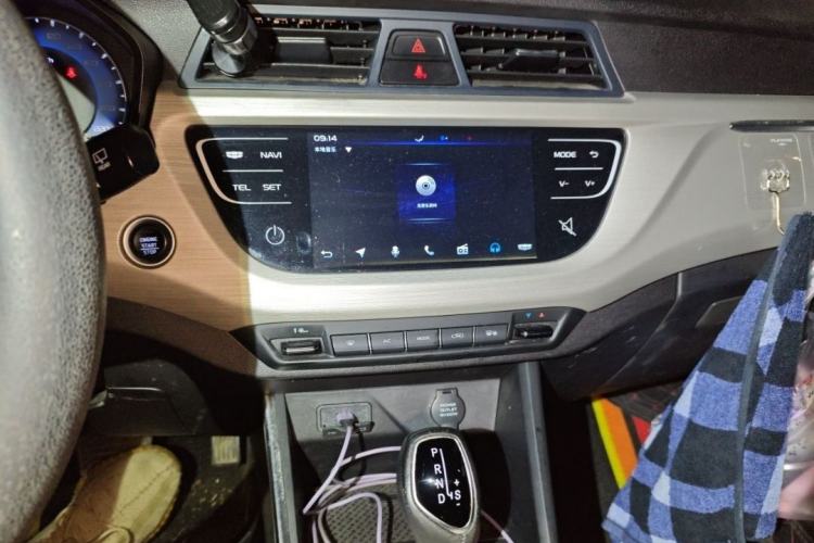 Used Geely Auto Vision X3 2020 1.5L CVT Luxury Model Interior 1